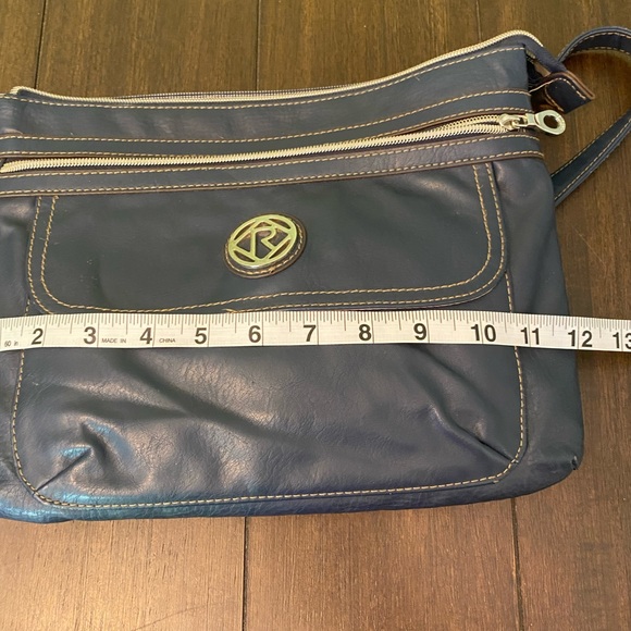 Relic Crossbody Purse Satchel Bag faux leather Vegan with matching wallet EUC - Picture 15 of 16